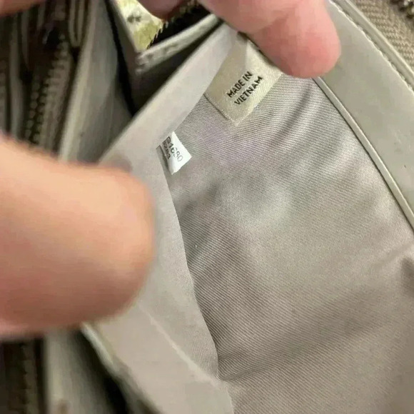 Coach Wallet Accordion Zip Embossed Leather Gray Color - Picture 6 of 9